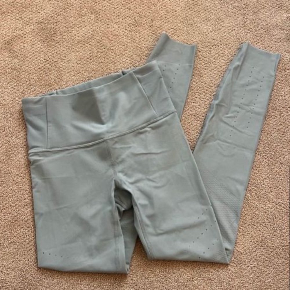Lululemon Zoned In Tight 27" Blue Cast